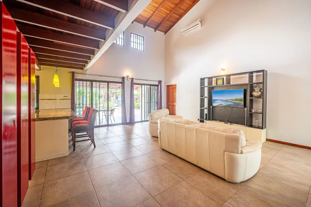 Moderna casa costera asequible de 3 dormitorios cerca de Los Sueños Resort