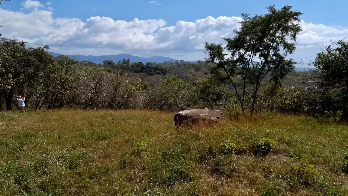 Terreno comercial de primera en venta en Guacalillo, Jacó - ¡Vistas al mar y listo para desarrollar! - 2