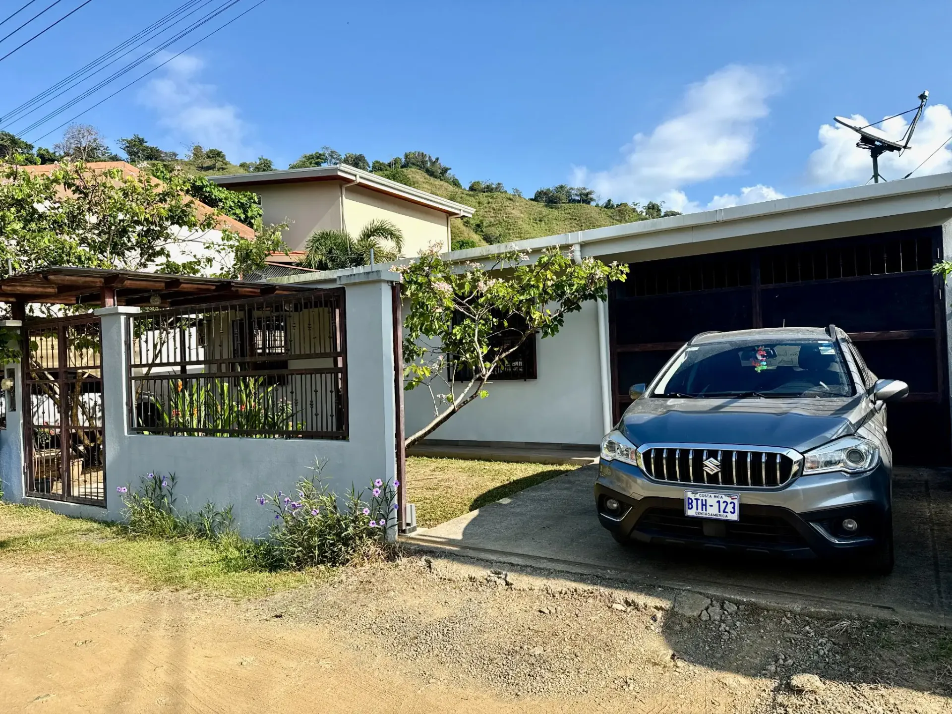 Hermosa casa en Las Monas en Jaco - main