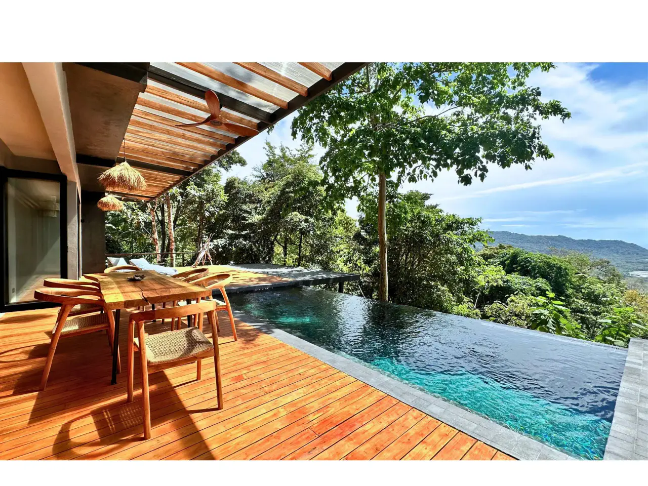 Moderna Villa de lujo con vista al mar y diseño inspirado en Bali, Santa Teresa, $1.95 millones - 4