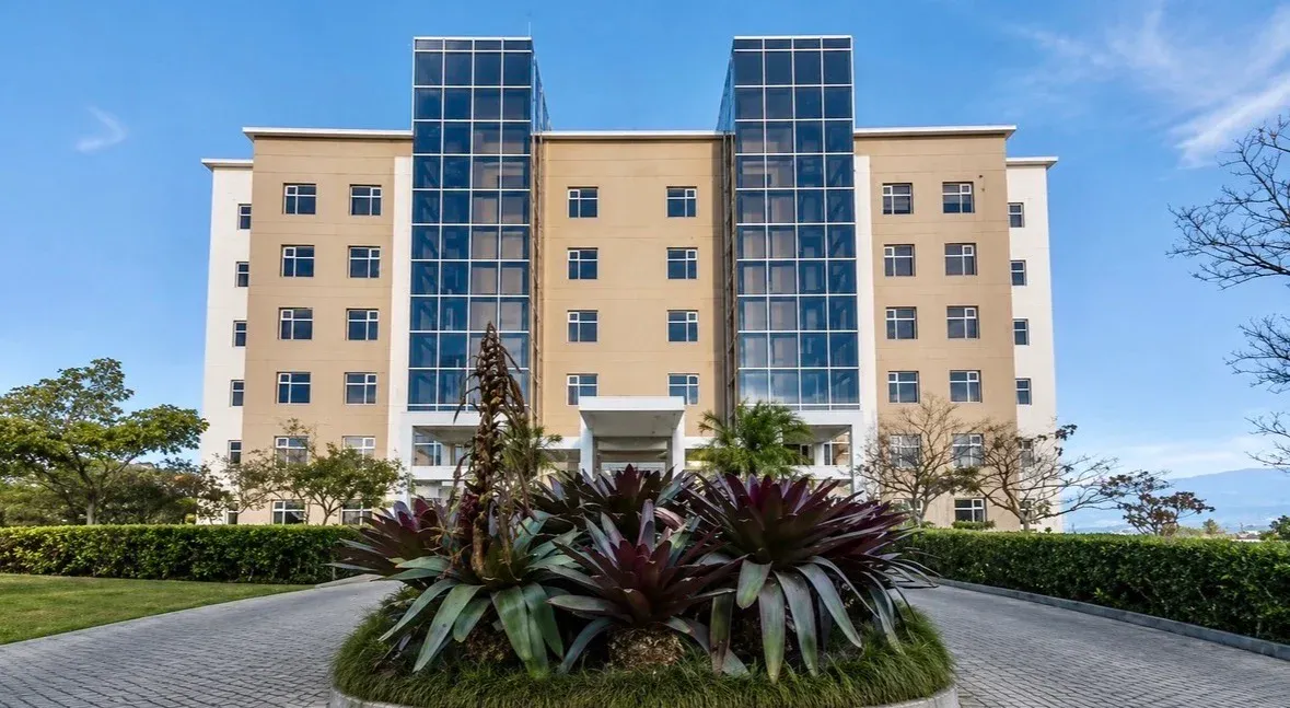 Appartement exclusif à Escazú : 2 chambres, piscine privée et vues panoramiques - main