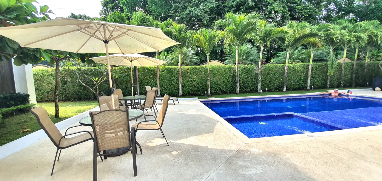 Elegant 2-Bedroom/ 2 - Bathrooms Apartment for Monthly Rent in La Floresta, Herradura - 4