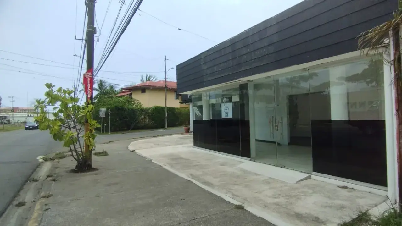 Prime Corner Commercial Building in Jaco - 2