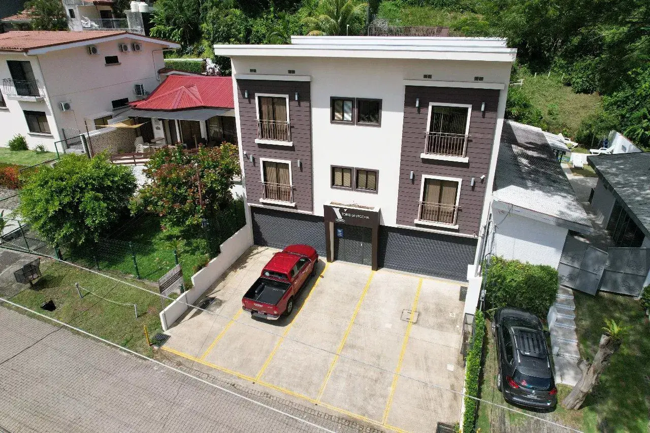 Edificio en venta en Punta Leona - 2