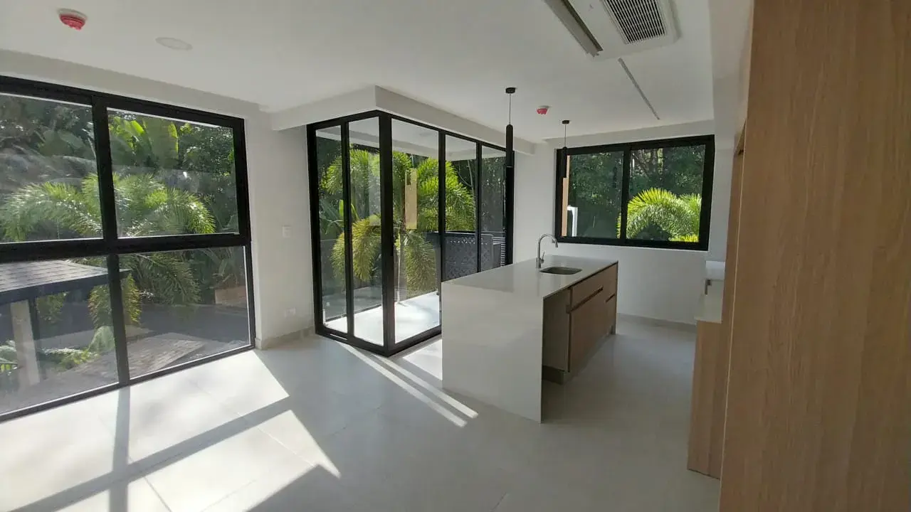 Exclusive Beachfront Condominium in Playa Jacó: Comfort, Security, and Breathtaking Views - 2