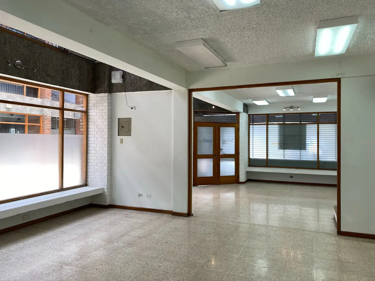 Prime 741sqm Modern Commercial space in Escazú, San José - 3