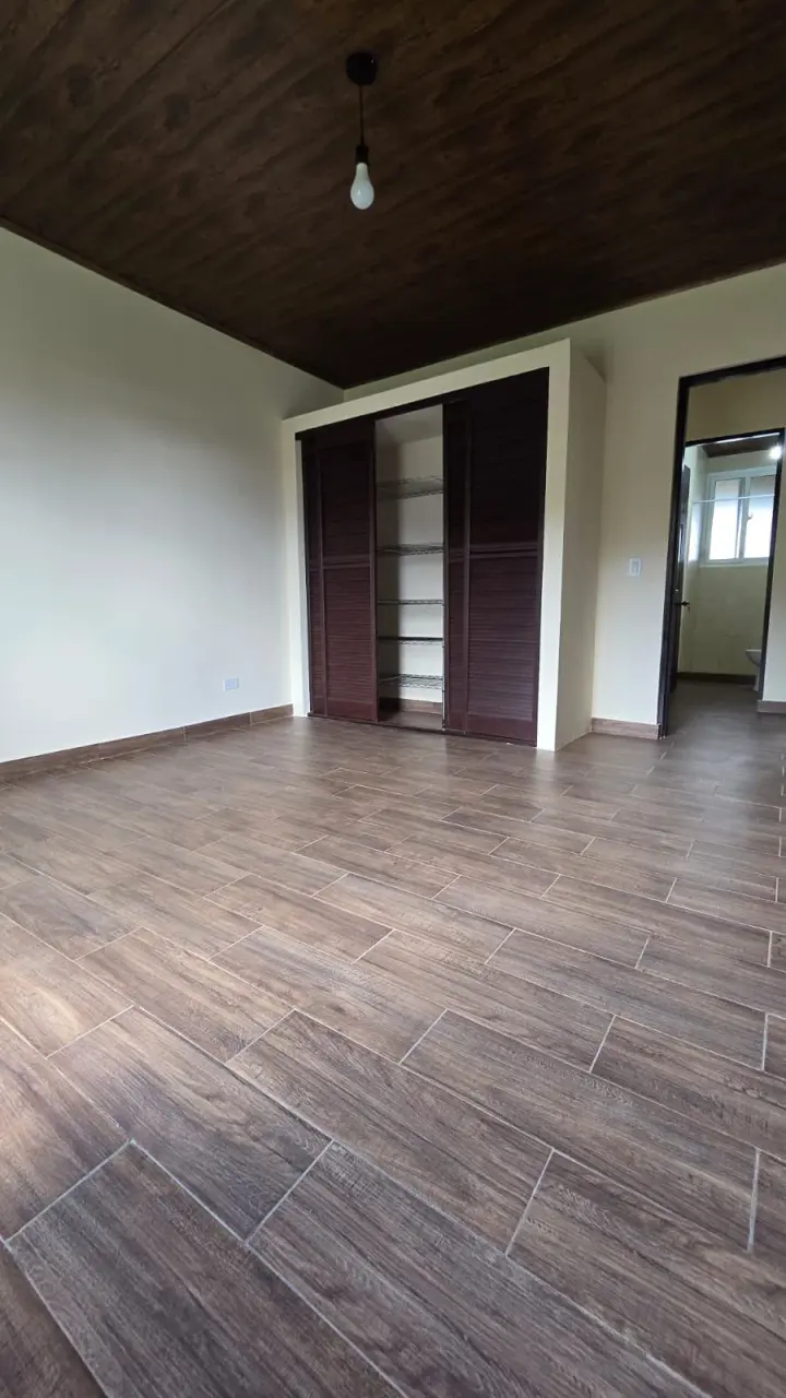 Rental in Grecia - 2