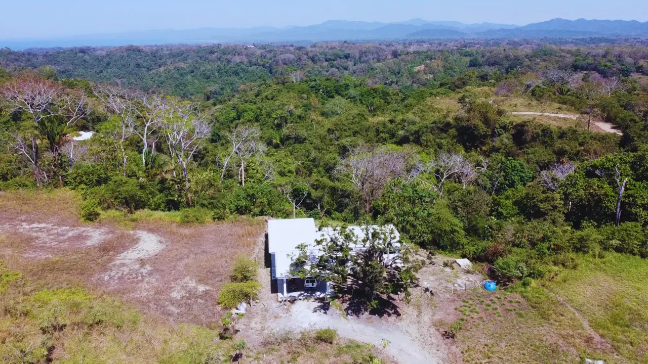 Brand New 3-Bedroom Home with Stunning Views in Santiago – Steps from Santa Teresa & Playa Hermosa - 5