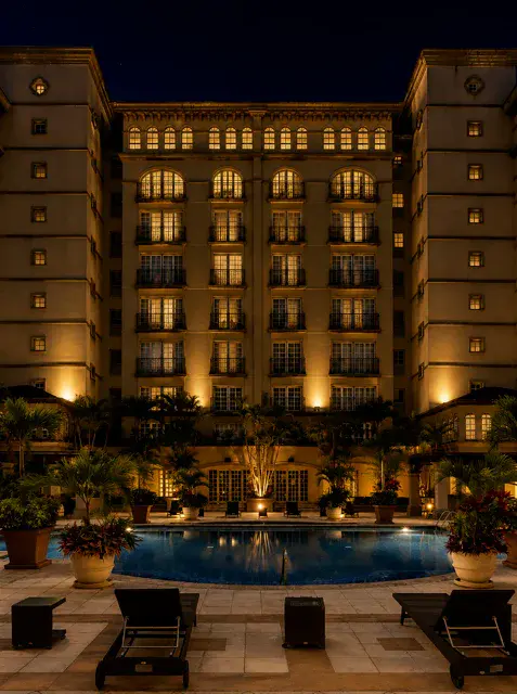 Elegant Luxury Apartment in Escazú - 1