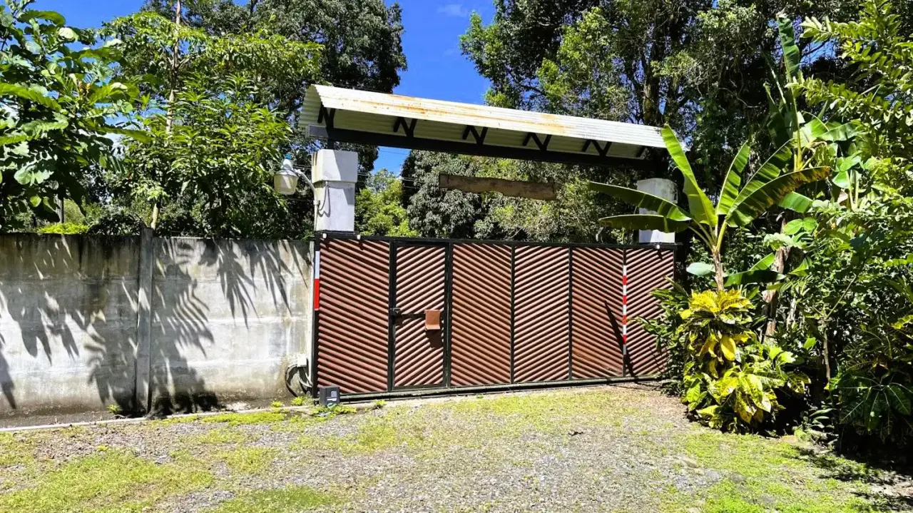 HOUSE FOR SALE IN VALLE AZUL – NEAR LA FORTUNA, COSTA RICA - 2