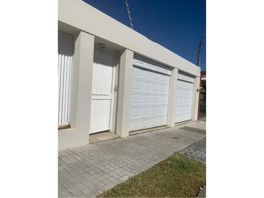 SE VENDE FOR SALE CASA FAVORITA EN ROHRMOSER - 3