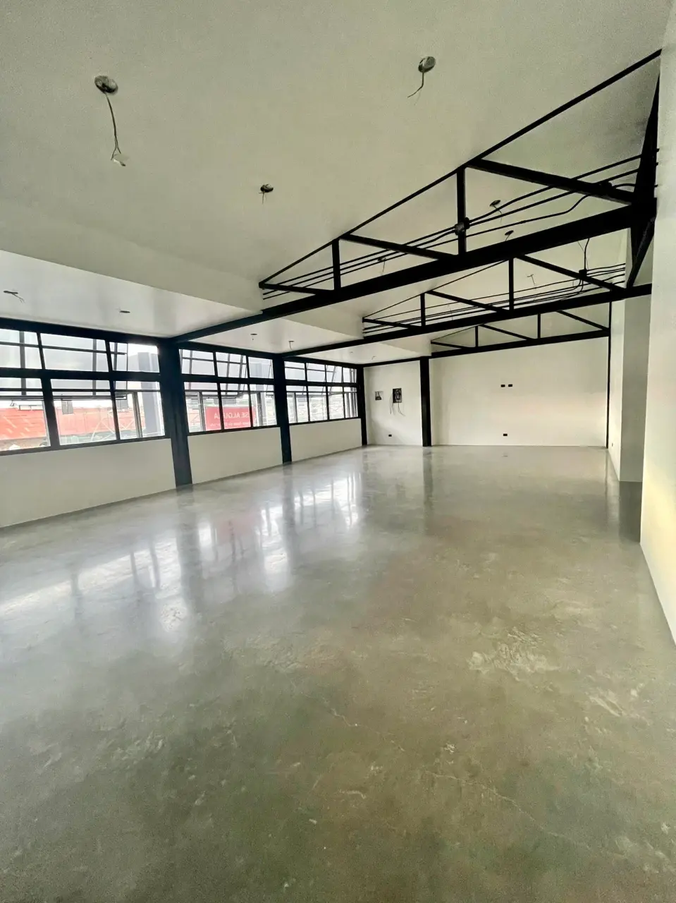 Immeuble commercial moderne de 4 chambres avec espace flexible à San José, Barrio Escalante - 1