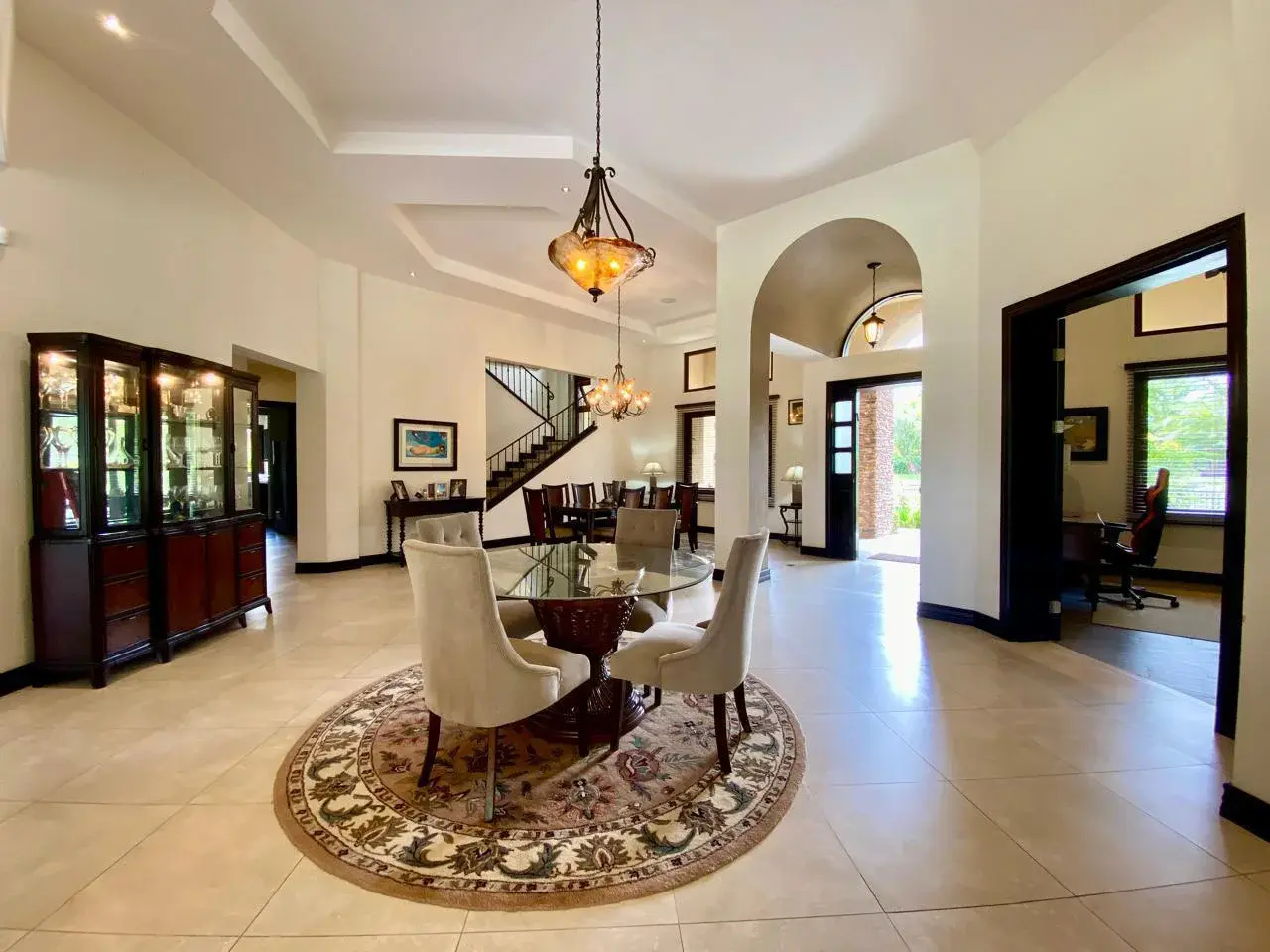 Luxury Home in Hacienda Los Reyes with Private Pool and Golf Course View - 1