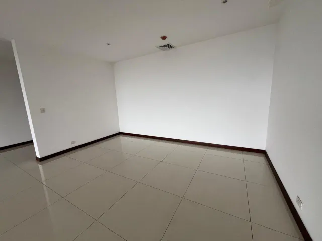 3-Bedroom Penthouse with Panoramic Views in Escazú