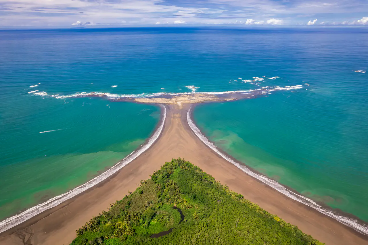 Cómo obtener la residencia en Costa Rica siendo extranjero