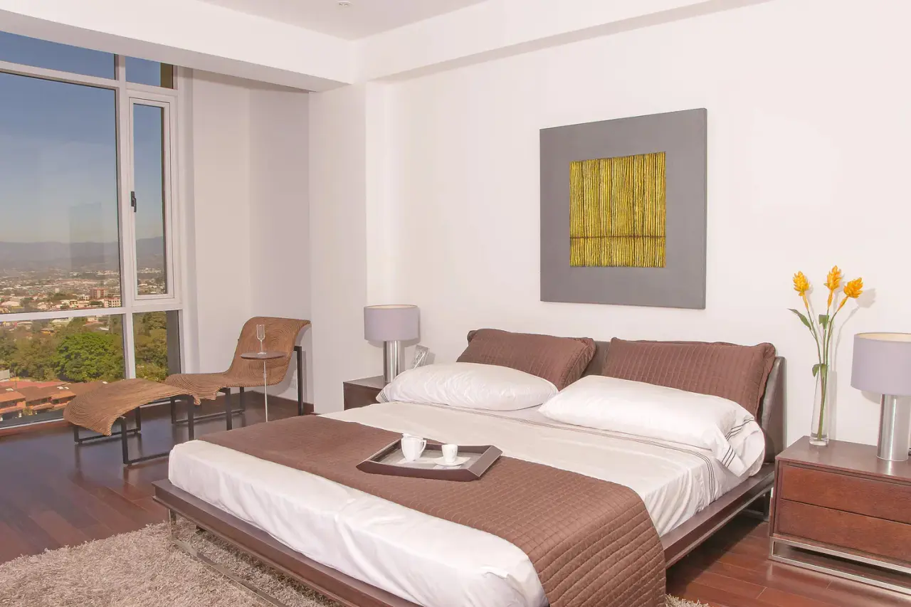 Lujoso Apartamento en Escazú con Vistas Panorámicas  - 5