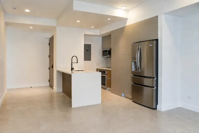 Apartamento de Lujo NUEVO en Alquiler | 3 Habitaciones con Línea Blanca | Parkwood Nunciatura
