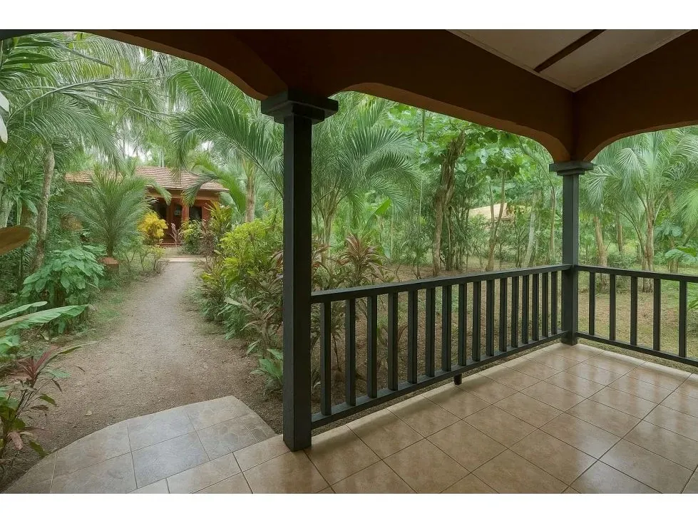 Hermosa casa en condominio cerrado en Playa Azul - main