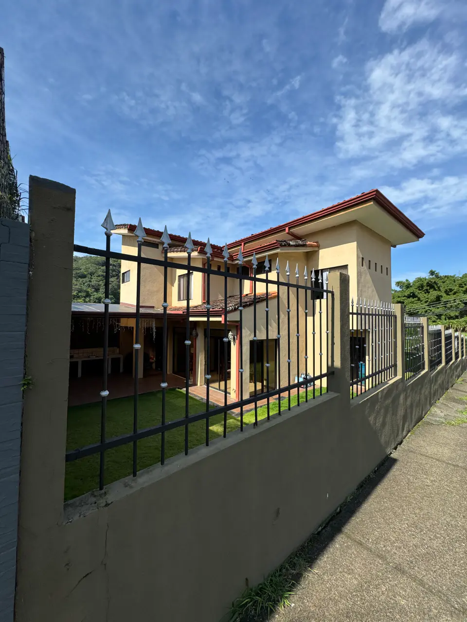 Résidence Lomas de Curridabat : Maison moderne de 3 chambres et 3,5 salles de bain dans la Résidence Lomas de Curridabat - 4