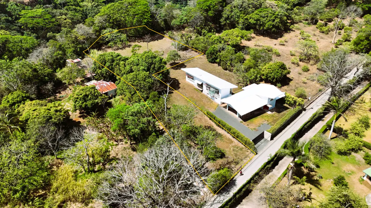 Home construction site property in Cuidad Colón - Lot for sale - 3