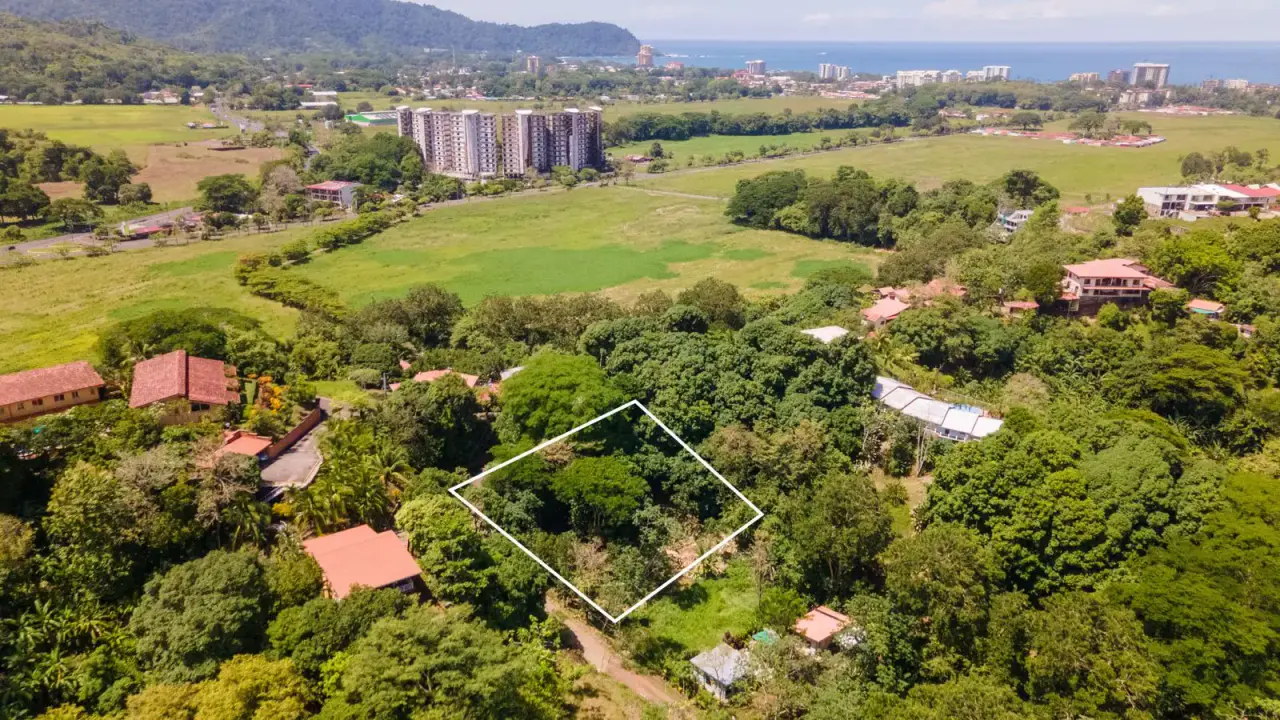 Plot of land in Playa Jaco ready to build - 1