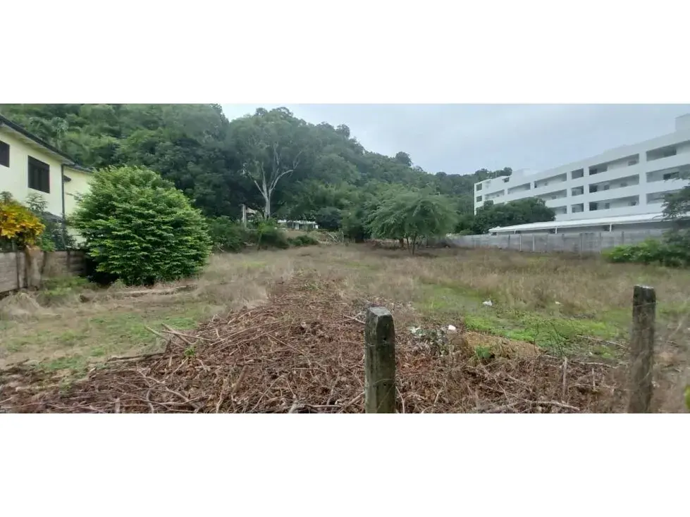 Lot Of Land With a Great Potential To Invesment - 2