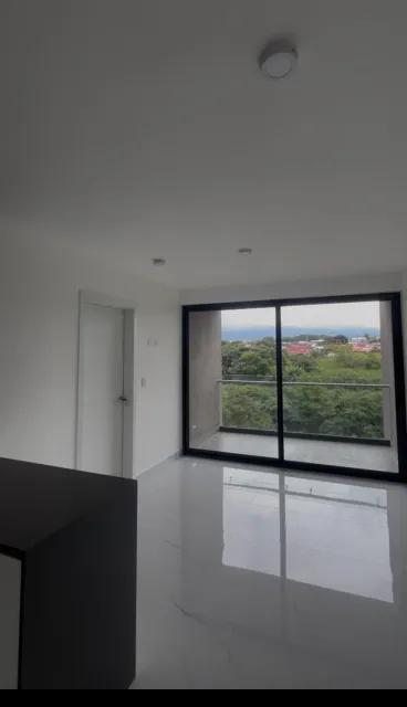 Vivir con Amenidades de Lujo en este Apartamento de 1 Habitación Con Vistas Panorámicas. 