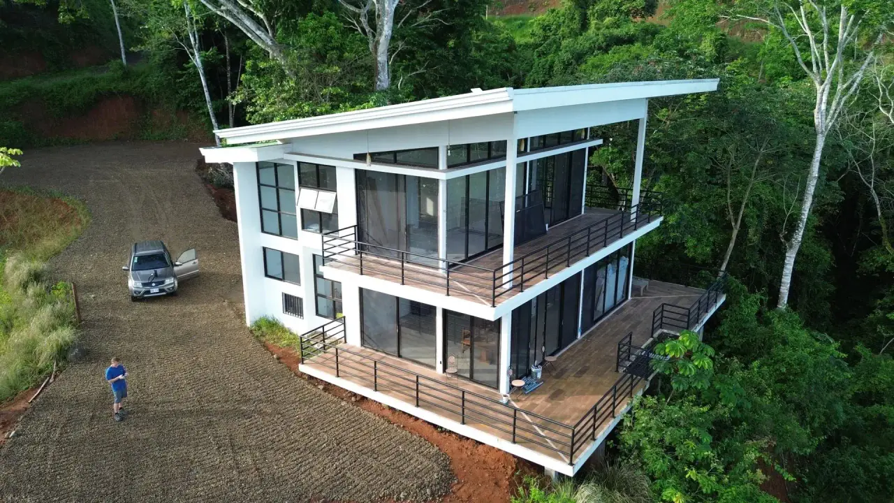 Luxury Modern Home on the hills above Tarcoles: Panoramic Ocean & Mountain Views - 4
