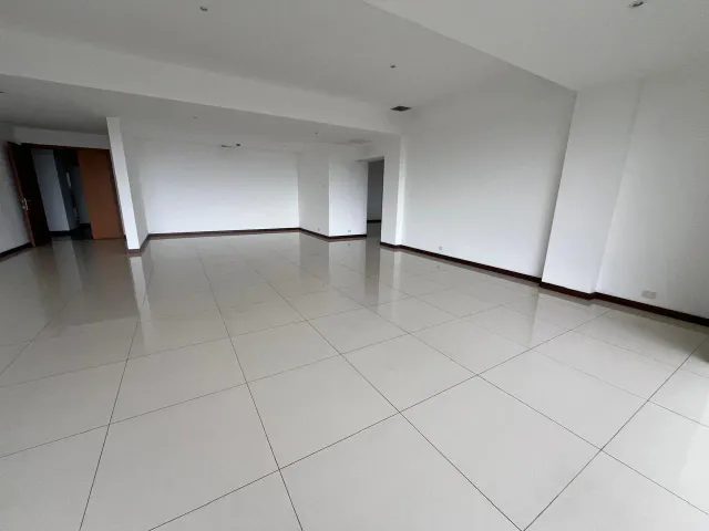 3-Bedroom Penthouse with Panoramic Views in Escazú