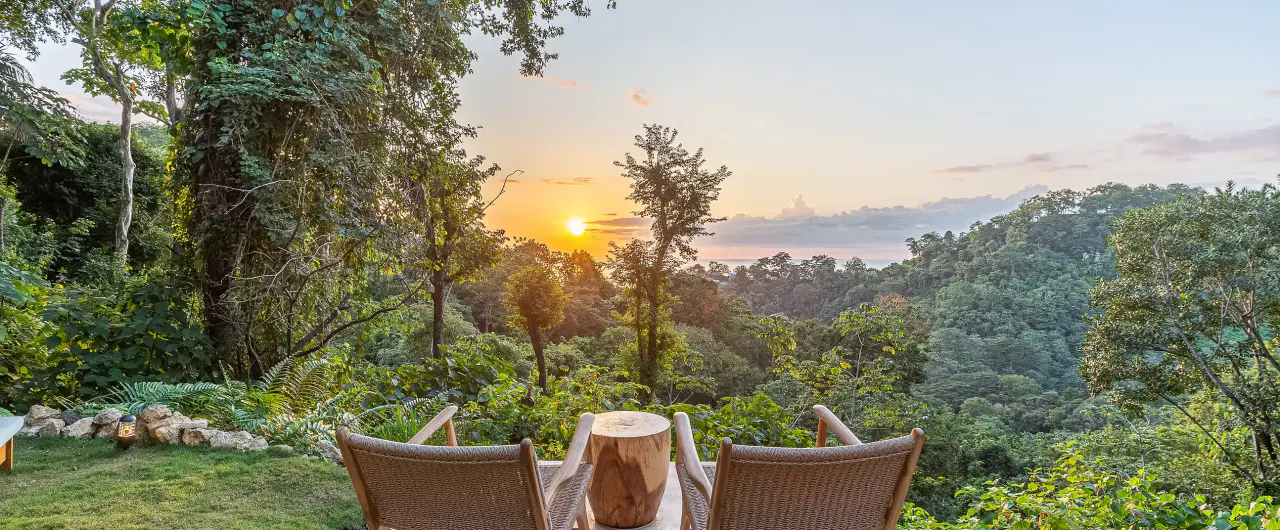 Luxury 3-Bedroom Villa with Ocean Views - Infinity pool and Minutes from the ocean  - 3