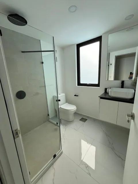 New 3-Bedroom Apartment, Modern Style with Forest Views