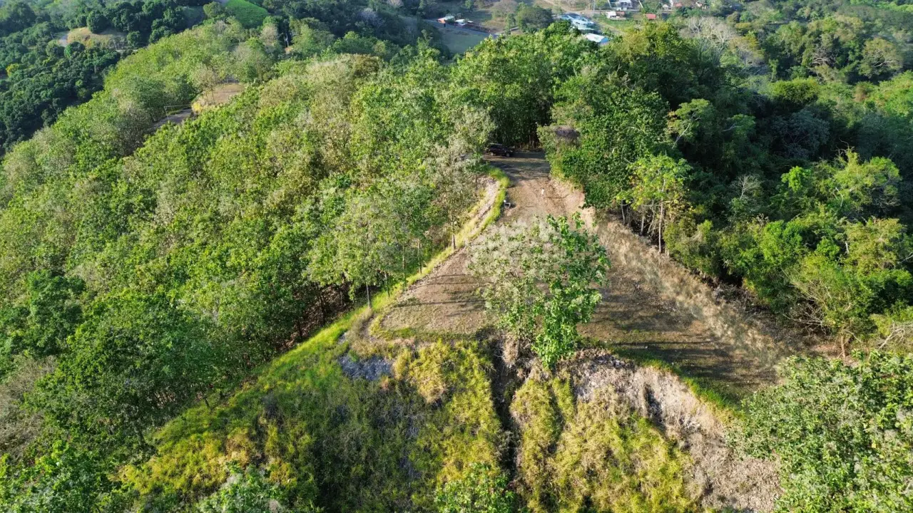 Hermoso lote con vista al mar en comunidad en Tambor - 3