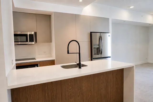Apartamento de Lujo NUEVO en Alquiler | 3 Habitaciones con Línea Blanca | Parkwood Nunciatura