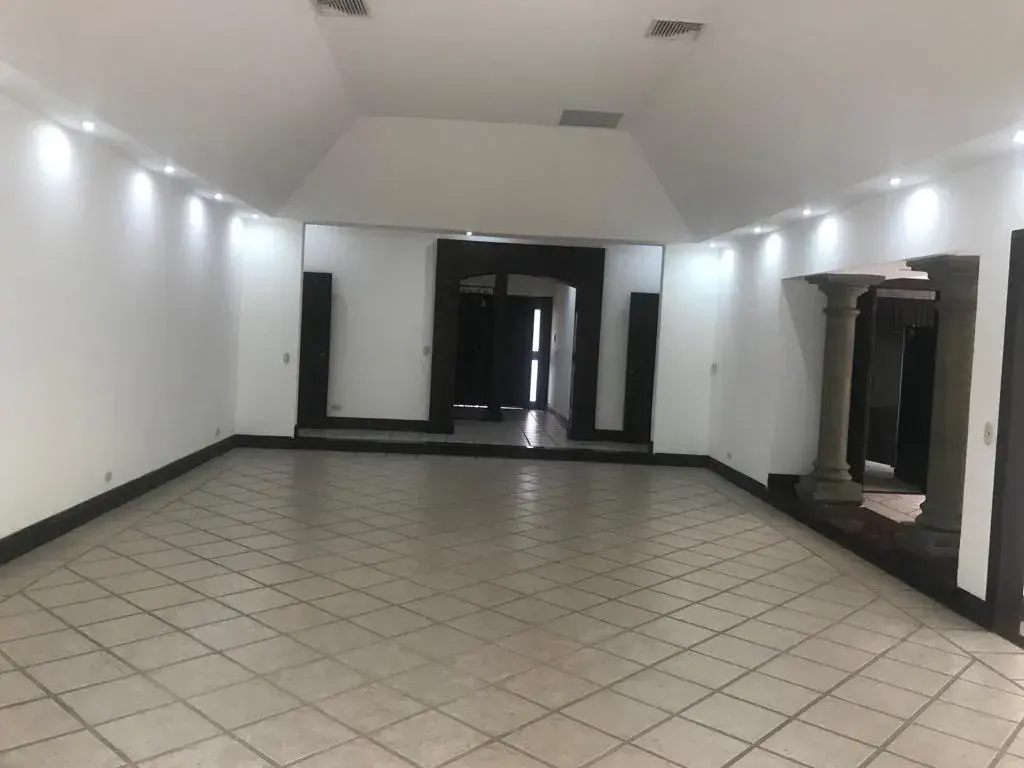 Sale / Beautiful House in Condominium, Lindora, Pozos, Santa Ana, San Jose - 3