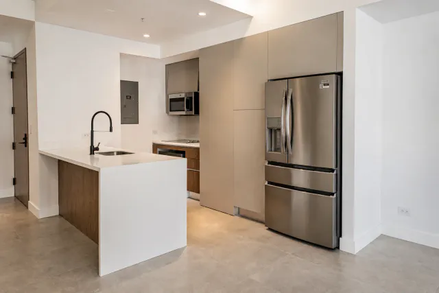 Apartamento de Lujo NUEVO en Alquiler | 3 Habitaciones con Línea Blanca | Parkwood Nunciatura
