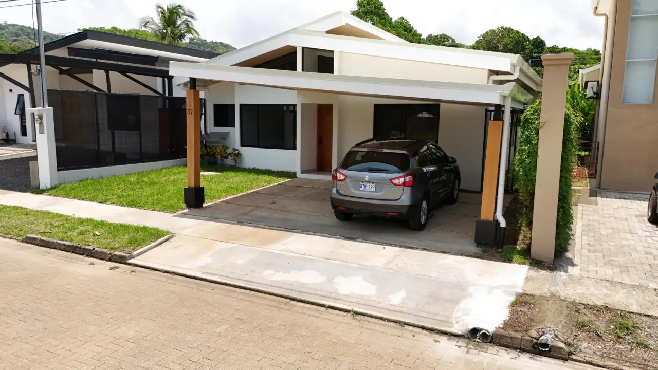 Discover this beautiful brand-new home located in an exclusive residential community in Playa Hermosa, just minutes away from one of Costa Rica’s most stunning beaches. - 3