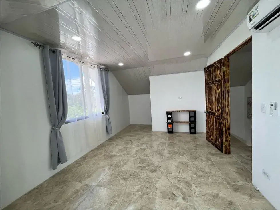 Gran Casa En Los Ángeles, Parrita - 2