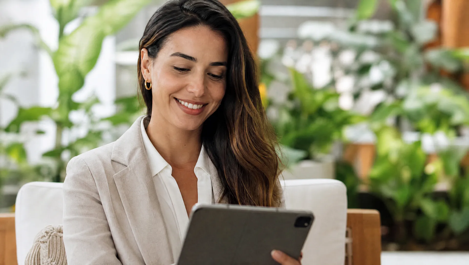 How Our Tech Platform Gives Costa Rica Real Estate Agents an Unfair Advantage