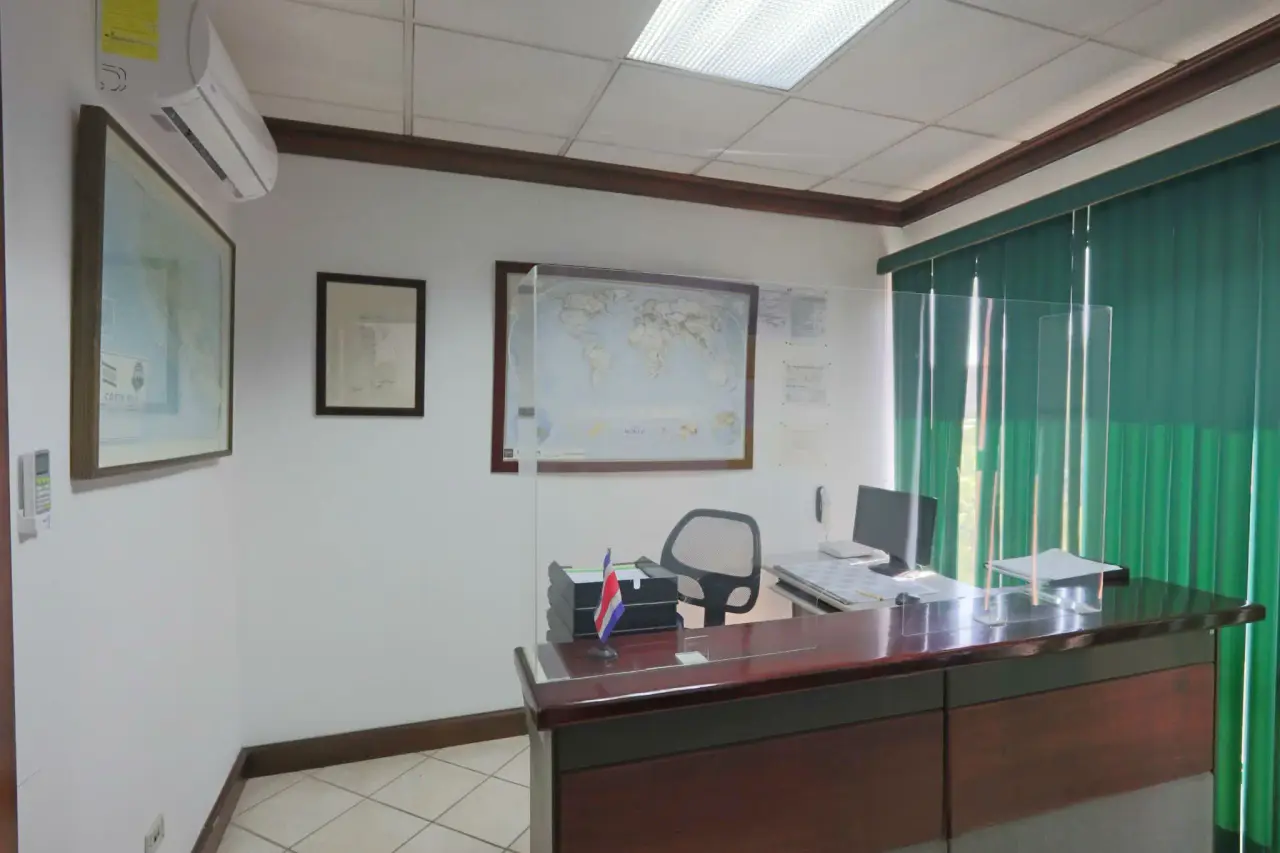 For Sale: 12-Office Building in Prime in Los Anonos Escazú - 3
