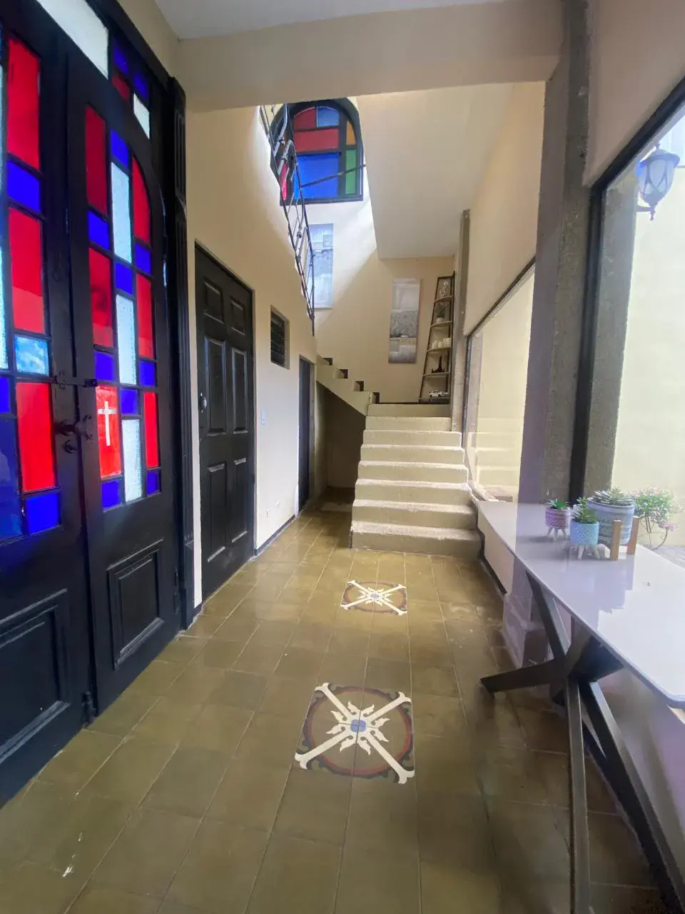 Élégante maison familiale avec grand patio et vues verdoyantes à San Ramón de La Unión - 5