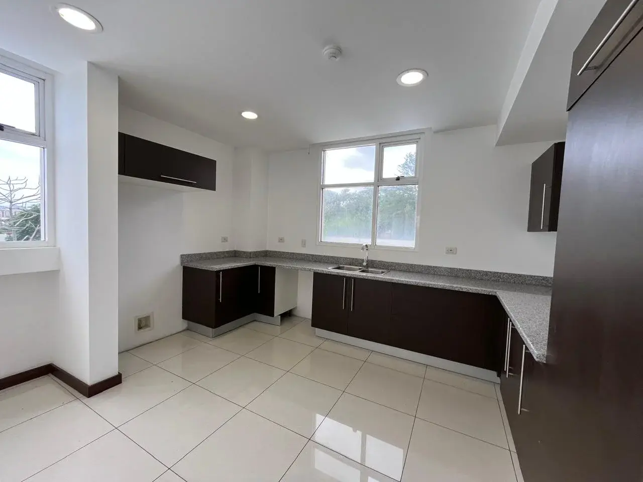 Tour d'appartements de luxe avec vue panoramique sur San José - 3