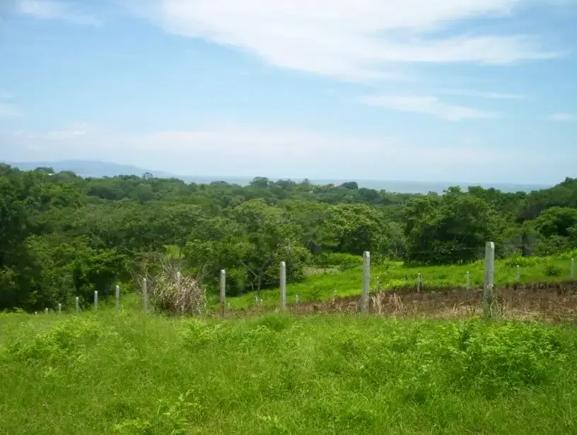 2,027 m² Ocean-View Lot in Guacalillo - 2
