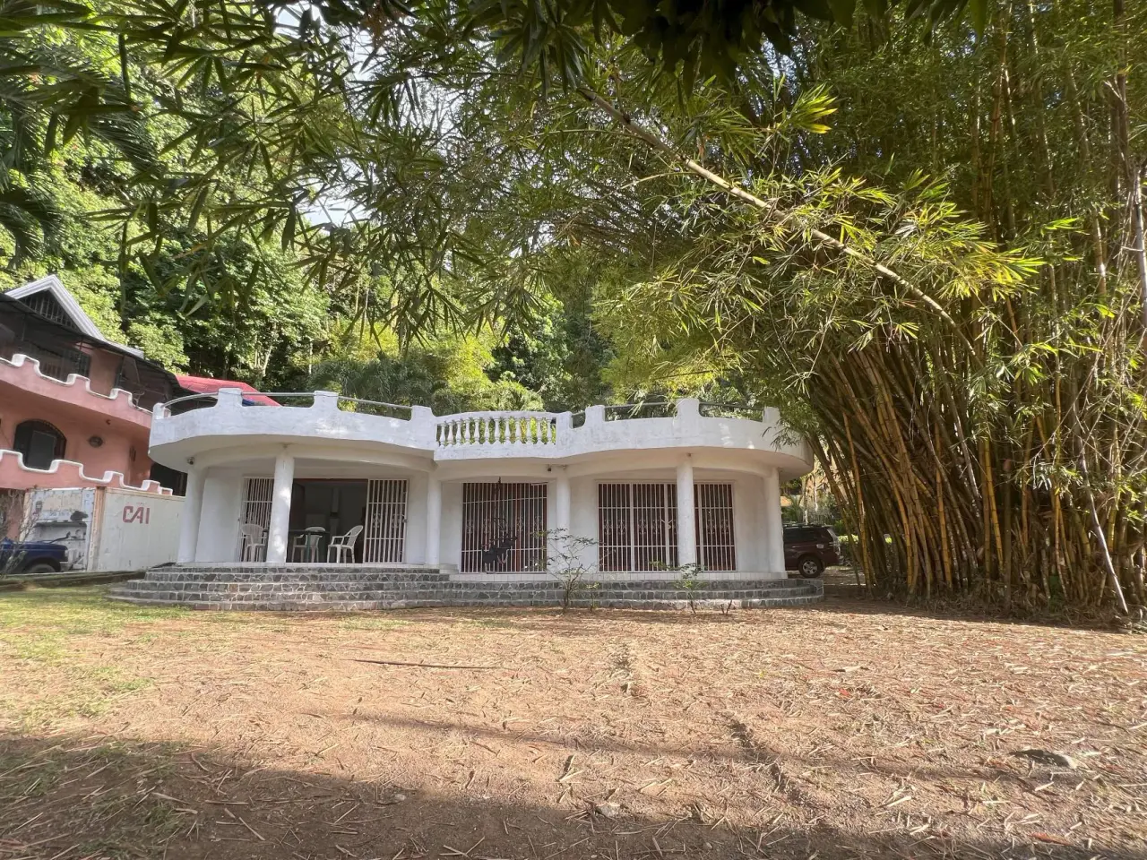 Casa Blanca – Coastal Living – Commercial Opportunity! - 1