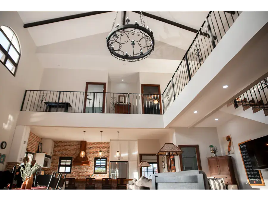For Sale: Exclusive Luxury Residence in Gated Community – Santa Ana - 5
