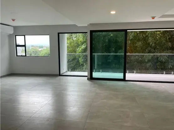 Luxury 2 or 3 -Bed Apartment in Escazú: New Development - 5
