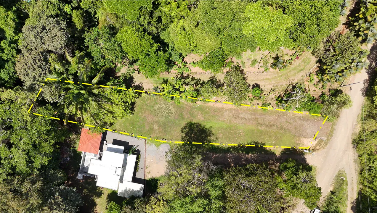 Propiedad convenientemente ubicada en Playa Hermosa en Uvita, Costa Rica - 3