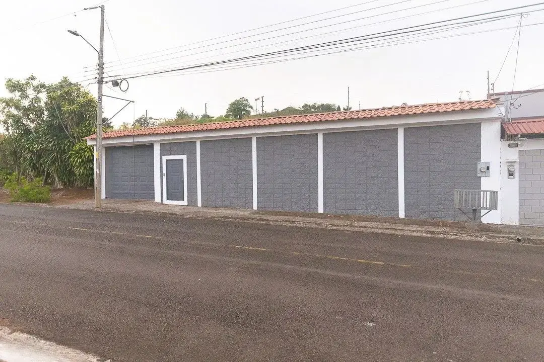 Casa boutique de lujo en venta en la comunidad cerrada de San Ramón - 4
