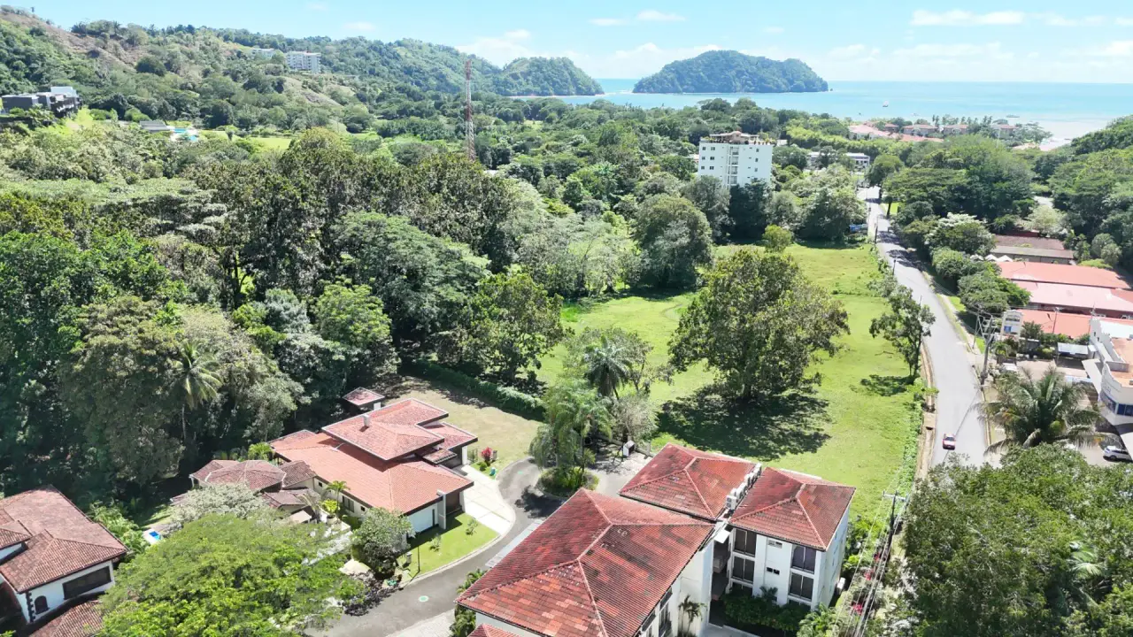 Beautiful villa with poll in La Estancia Residencial. - 4