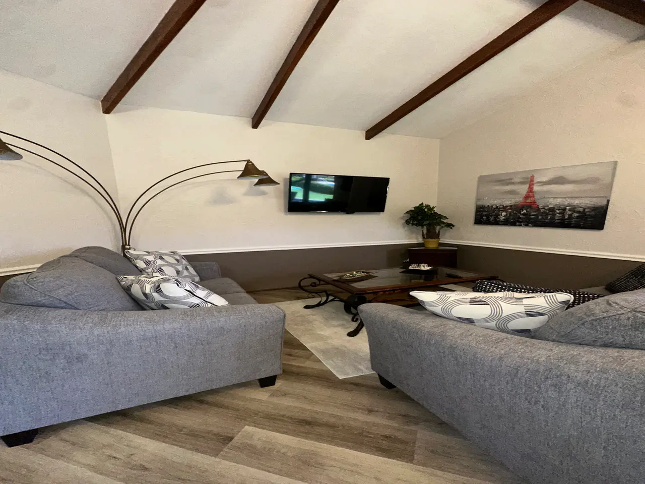 Impressive 7-Bedroom Luxury Villa with Private Pool in Jacó, Puntarenas - 2