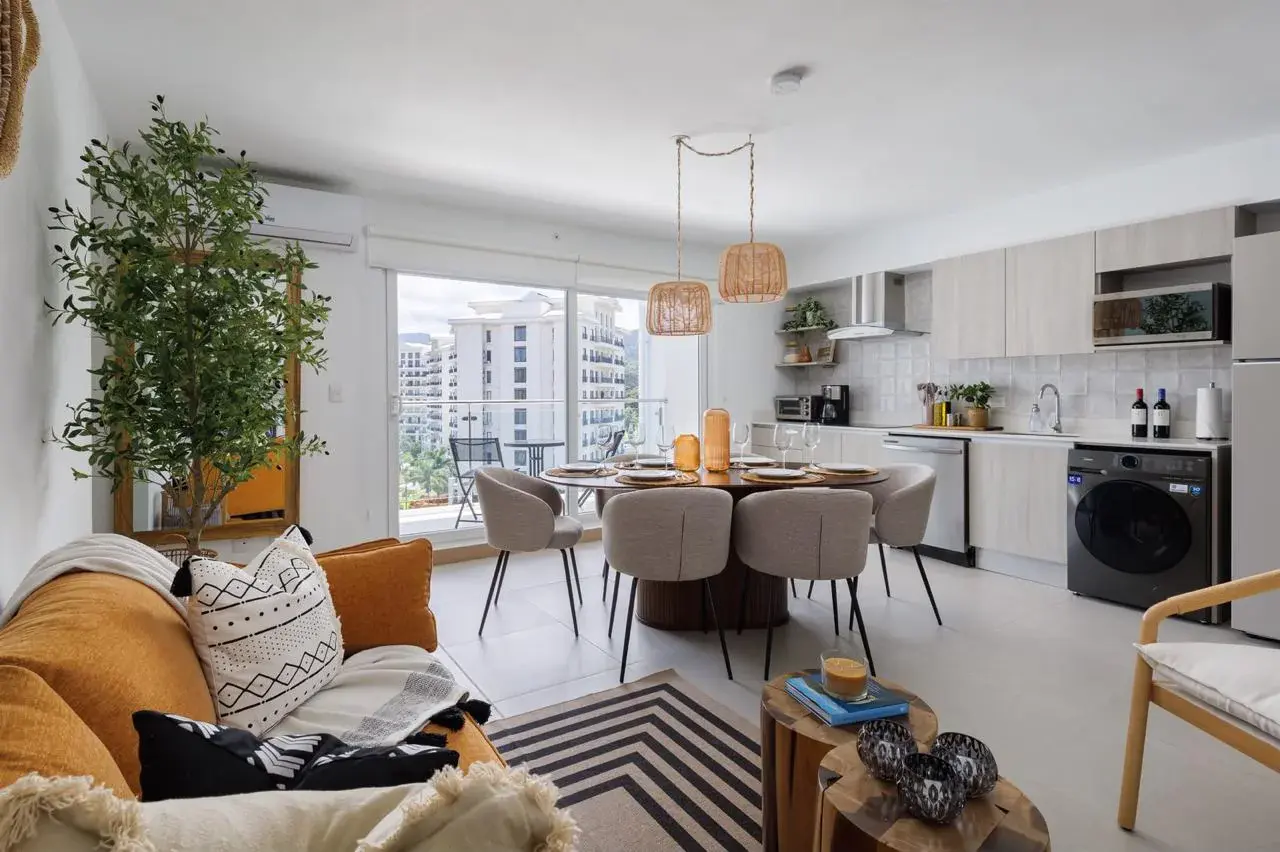 ¡Moderno Apartamento de 3 Habitaciones y 2 Baños en VIVA JACO - Vida en Piso Alto! - 3